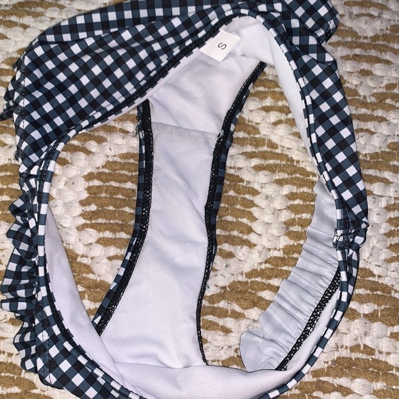 Bikini Like New - Picture 6 of 6